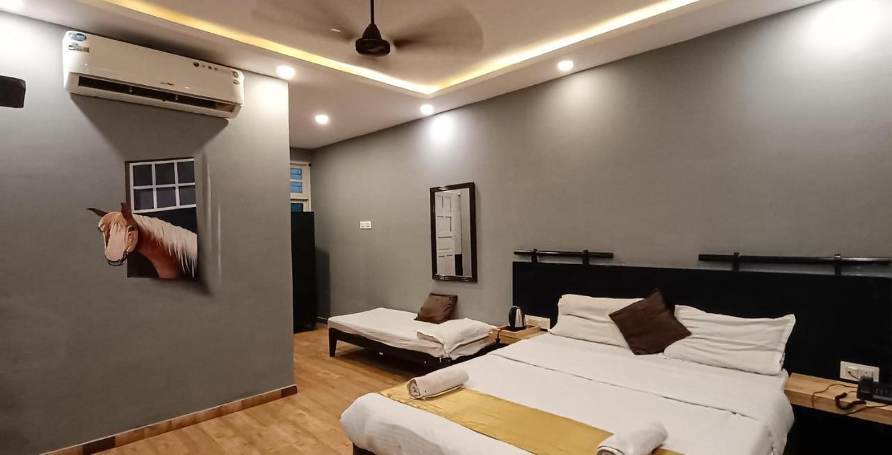 Fabexpress Neo Calangute Beach Resort エクステリア 写真