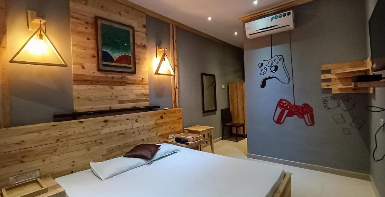 Fabexpress Neo Calangute Beach Resort エクステリア 写真