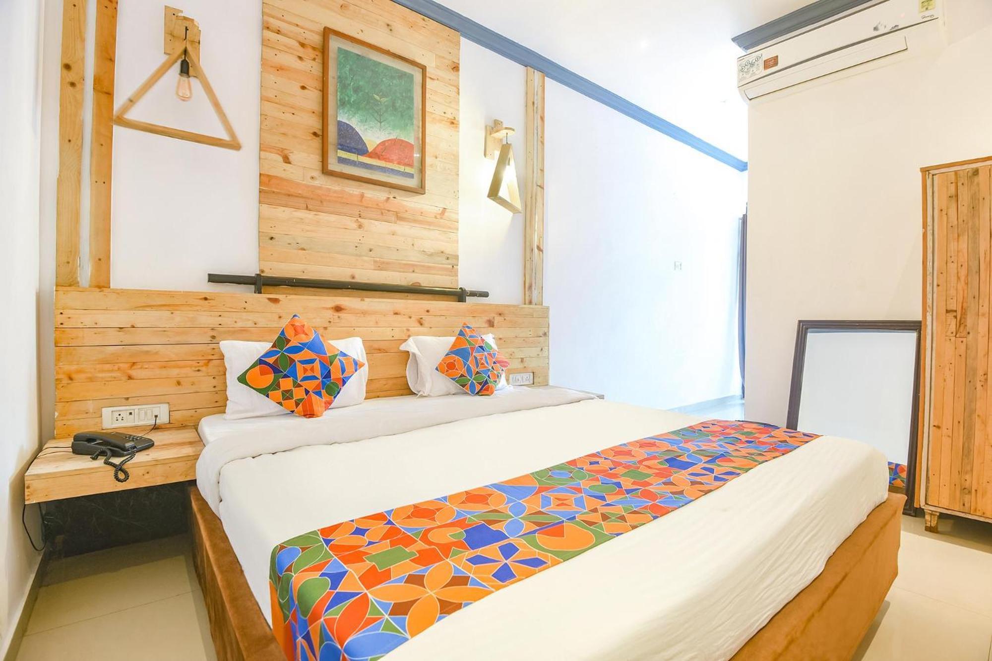 Fabexpress Neo Calangute Beach Resort エクステリア 写真