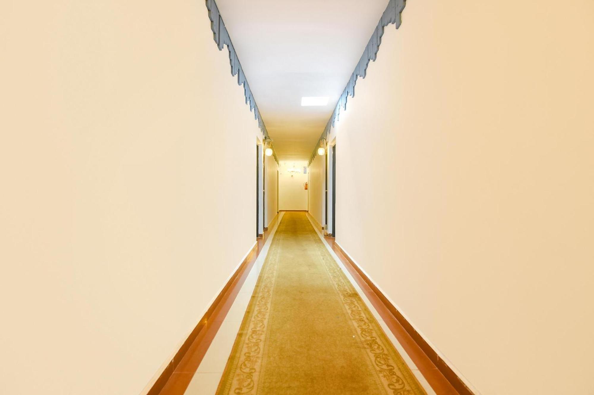 Fabexpress Neo Calangute Beach Resort エクステリア 写真